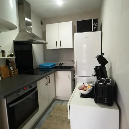 Avec Garage Proche Du Centre-ville Апартаменты *